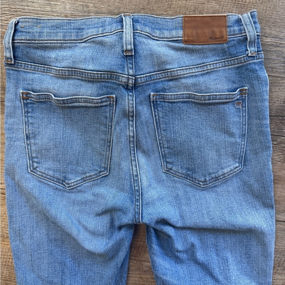 Madewell 9” High-Rise Skinny Distressed Jeans - 28 - Picture 7 of 9
